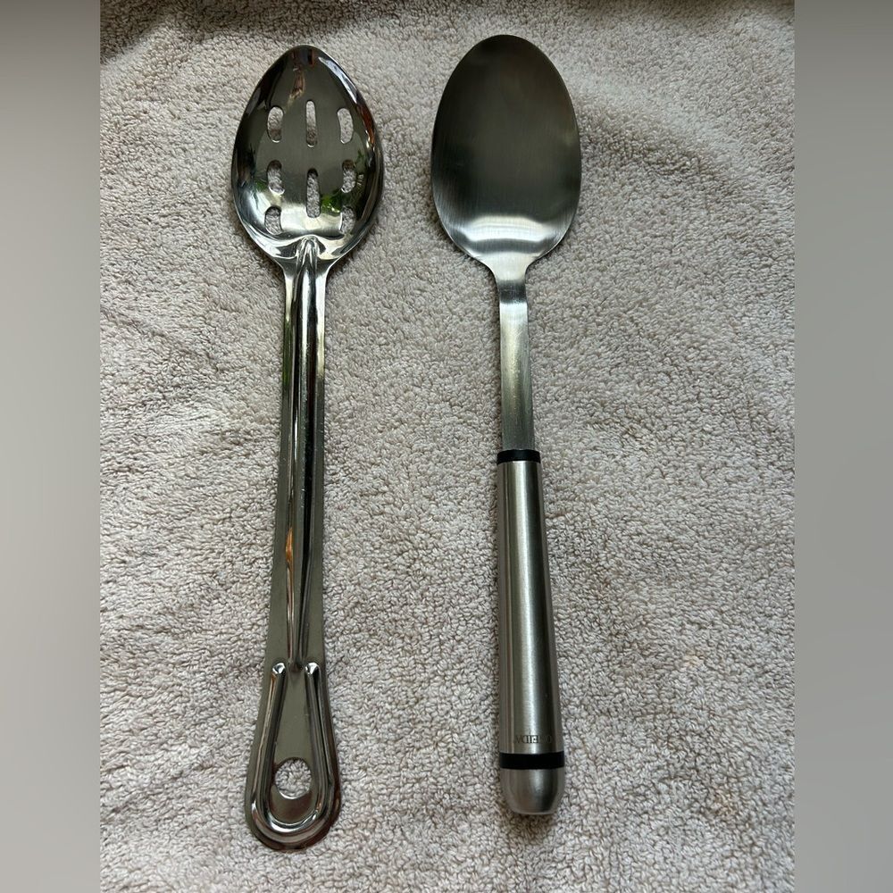 Oneida & Unbranded Stainless Steel Serving Spoon Utensil Set